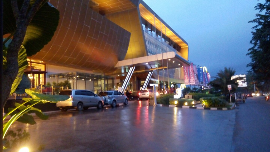 Mall Terbaik